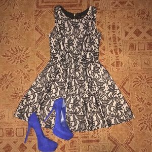 Black/cream Baby doll lace print dress size small